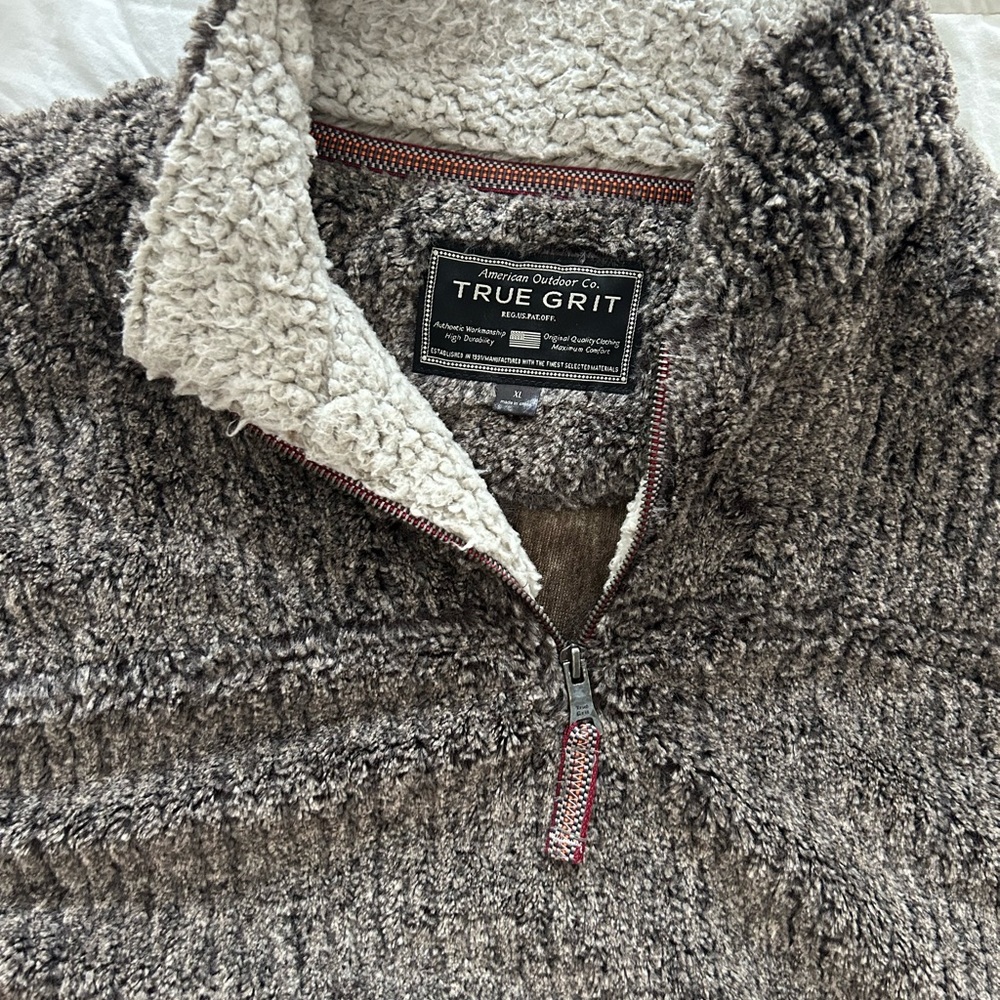 Men’s True Grit quarter zip American Outdoor